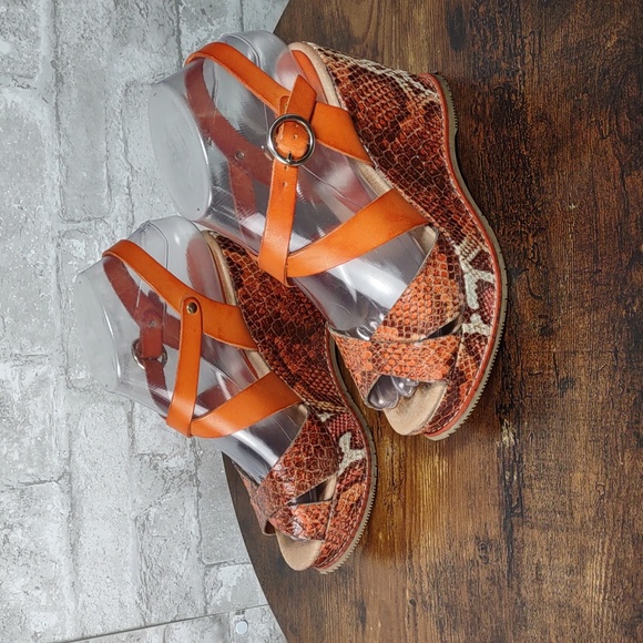 Andre` Assous Snake Embossed Leather Platform Wedge Sandals - Picture 4 of 10